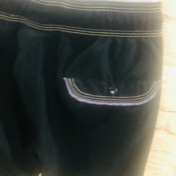 🎉HP🎉💫EUC💫Nike Athletic Shorts for Women- Measurements in Pics💫 - Picture 12 of 16